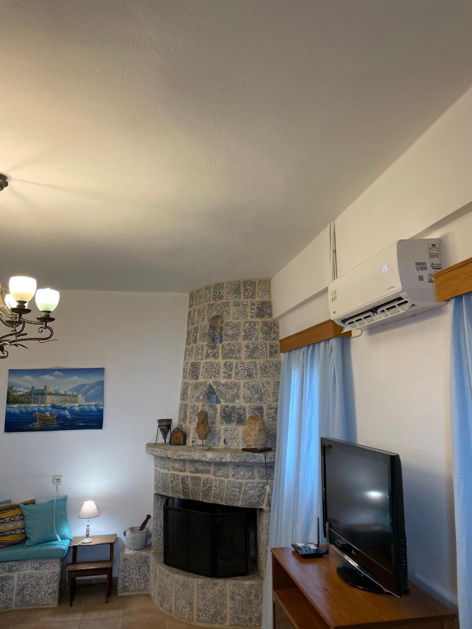 Πύργος Παραδοσιακός Με Μαγευτική Θέα - Villa Traditional Tower With Amazing Sea View Areopoli Eksteriør billede