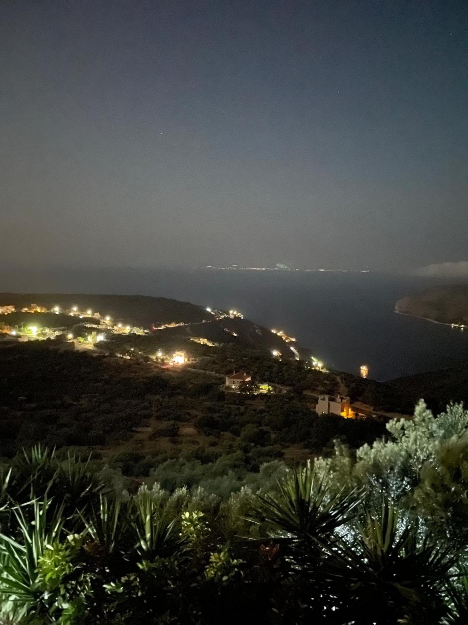 Πύργος Παραδοσιακός Με Μαγευτική Θέα - Villa Traditional Tower With Amazing Sea View Areopoli Eksteriør billede